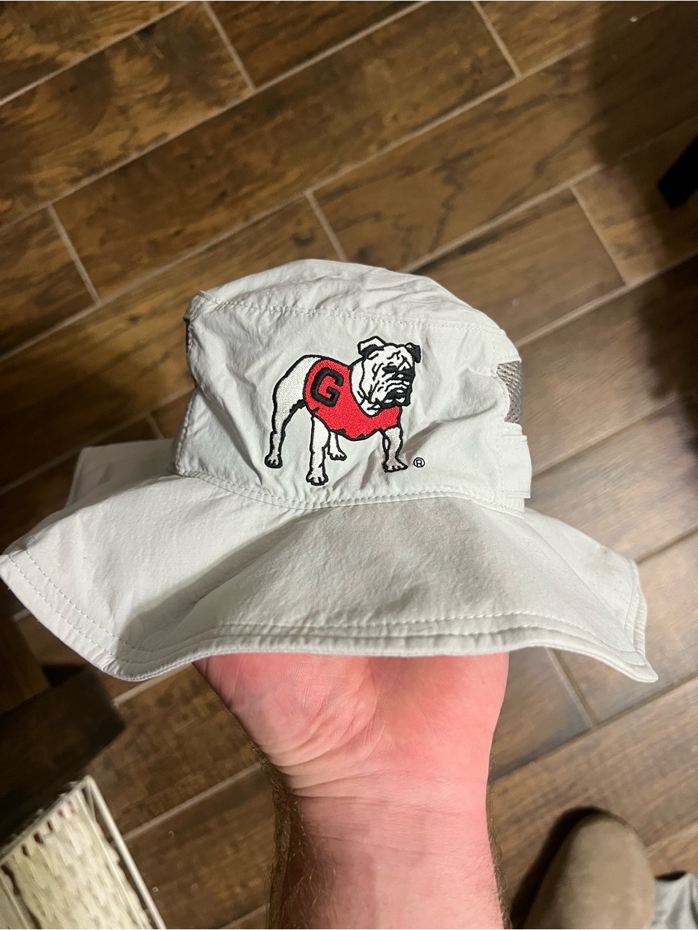 Columbia Cream Mens Bucket Hat with Red Bulldog Patch